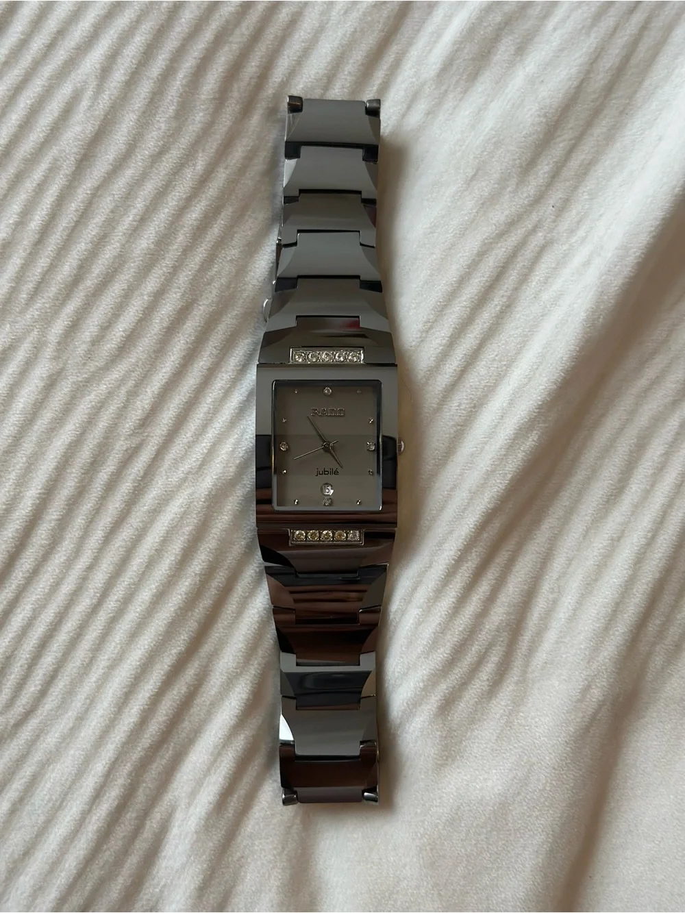 Authentic RADO Jubilé Diamond Watch – Excellent Condition - Picture 13 of 15